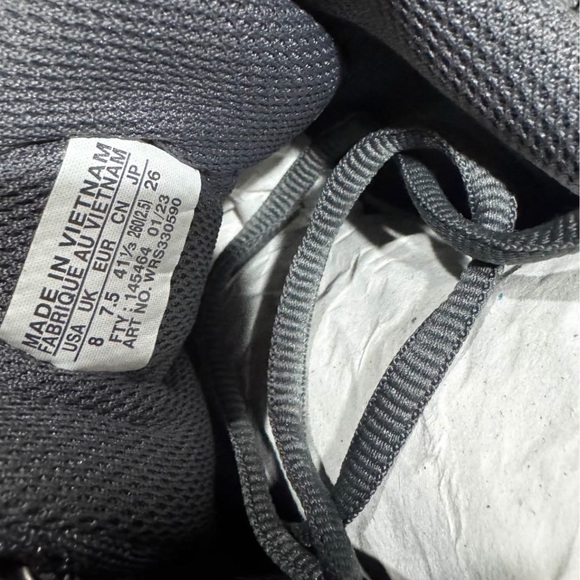 Wilson Men's Black and Red Tennis Shoes - Picture 4 of 6